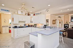 105 Alexandra Ct, Morehead City, NC 28557 - Photo 11