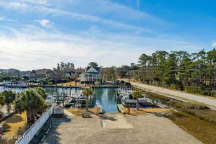 105 Alexandra Ct, Morehead City, NC 28557 - Photo 5