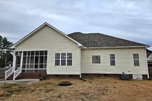 7 Edgewater Dr, Smithfield, NC 27577 - Photo 5