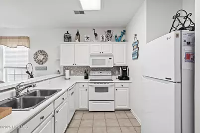 886 Great Egret Circle SW #13 D, Sunset Beach, NC 28468 - Photo 13