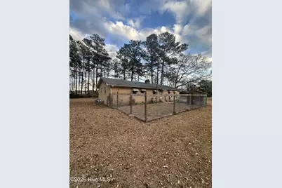 131 Pineway Street NE, Whiteville, NC 28472 - Photo 3