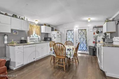 2924 Burnsville Street SW, Supply, NC 28462 - Photo 5