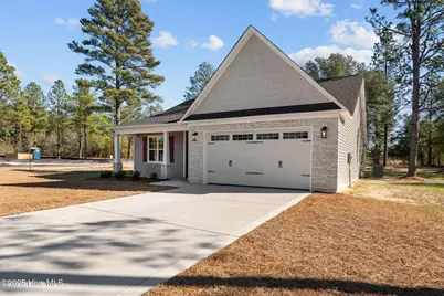 820 Winds Way, Aberdeen, NC 28315 - Photo 3