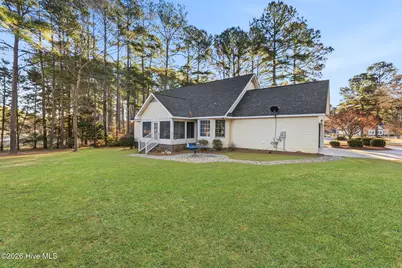 12661 Doe Circle, Laurinburg, NC 28352 - Photo 11