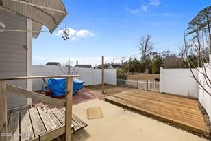 135 Waterford Way, Maysville, NC 28555 - Photo 25