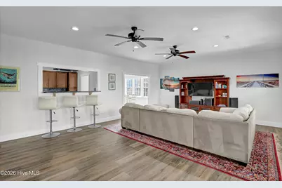 106 N Oak Drive, Surf City, NC 28445 - Photo 7