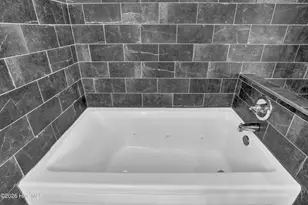 106 N Oak Dr, Surf City, NC 28445 - Photo 27