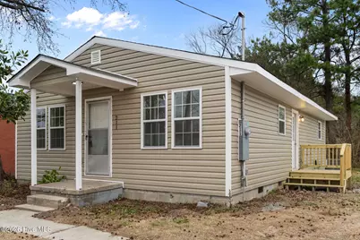 211 S Jackson Street, Beulaville, NC 28518 - Photo 3