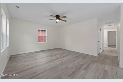 211 S Jackson Street, Beulaville, NC 28518 - Photo 9