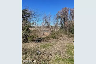 1401 Creekfront Drive, Wilmington, NC 28401 - Photo 3