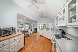 212 Broad St, Beaufort, NC 28516 - Photo 21