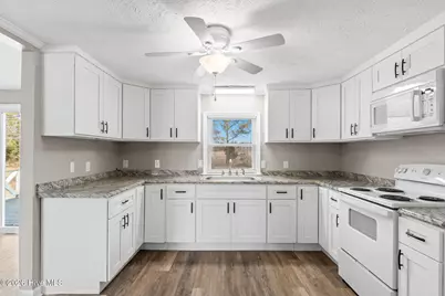 286 Edgewater Drive SW, Shallotte, NC 28470 - Photo 35