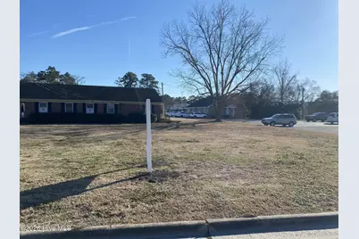 2403 Grace Avenue, New Bern, NC 28562 - Photo 3