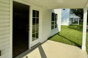4371 W Pine St, Farmville, NC 27828 - Photo 11