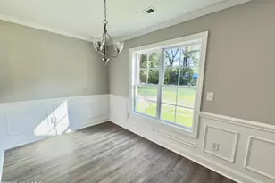 4371 W Pine St, Farmville, NC 27828 - Photo 5