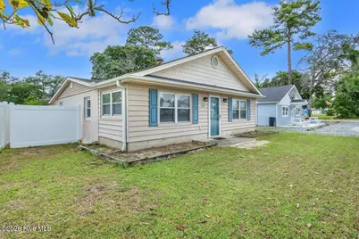 3331 Holden Beach Road SW, Supply, NC 28462 - Photo 3