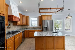2689 Sloop Point Loop Rd, Hampstead, NC 28443 - Photo 23