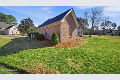 105 Yeopim Circle, Hertford, NC 27944 - Photo 5