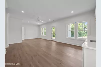 609 Cannonsgate Drive, Newport, NC 28570 - Photo 29