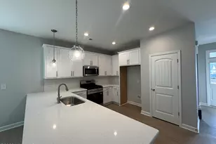 298 Rough Rdg Trl, Aberdeen, NC 28315 - Photo 35