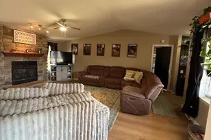 176 Old Fountain Rd, Richlands, NC 28574 - Photo 9