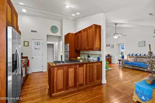 5505 Blackbeard Ln, New Bern, NC 28560 - Photo 3