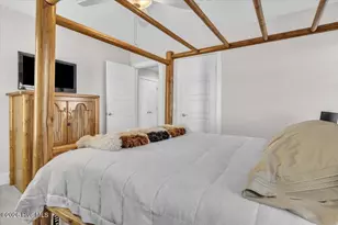 305 Ivy Ln, Carolina Beach, NC 28428 - Photo 35
