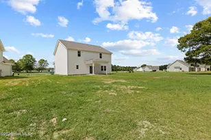 102 Rolling Water Ln, Peletier, NC 28584 - Photo 29