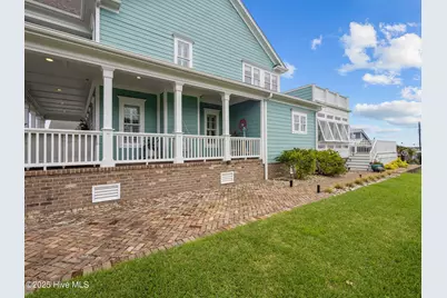 303 S Elm Street, Swansboro, NC 28584 - Photo 17