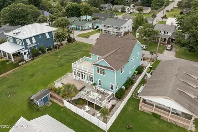 303 S Elm Street, Swansboro, NC 28584 - Photo 7