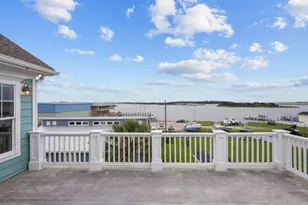 303 S Elm St, Swansboro, NC 28584 - Photo 65