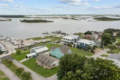 303 S Elm Street, Swansboro, NC 28584 - Photo 13