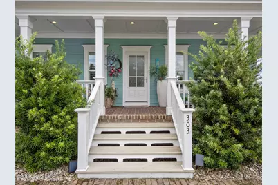 303 S Elm Street, Swansboro, NC 28584 - Photo 5