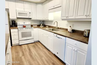100 Lighthouse Lane #D3, Cedar Point, NC 28584 - Photo 13
