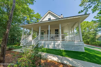 141 Tuscarora Court, Manteo, NC 27954 - Photo 1