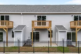 227 Sandy Cv Ln, Sneads Ferry, NC 28460 - Photo 3