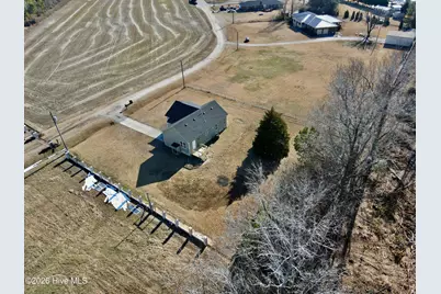 303 Roberson Drive, Williamston, NC 27892 - Photo 9