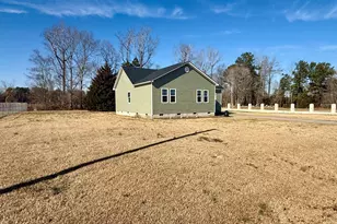 303 Roberson Dr, Williamston, NC 27892 - Photo 11