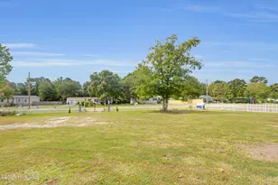 414 W Branch Dr, Newport, NC 28570 - Photo 31