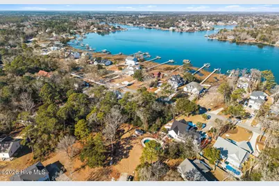 814 Chadwick Shores Drive, Sneads Ferry, NC 28460 - Photo 7
