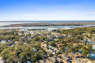 510 W St George St, Southport, NC 28461 - Photo 35