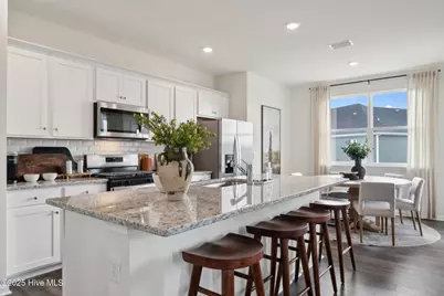302 Mizzen Way, Elizabeth City, NC 27909 - Photo 3