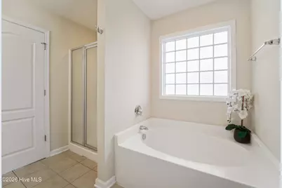 407 S Bluff Circle, Jacksonville, NC 28540 - Photo 17
