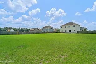 407 S Bluff Cir, Jacksonville, NC 28540 - Photo 25