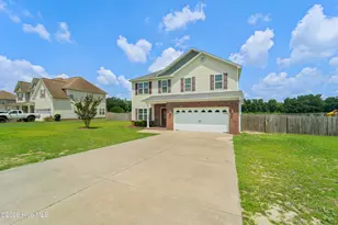407 S Bluff Cir, Jacksonville, NC 28540 - Photo 3