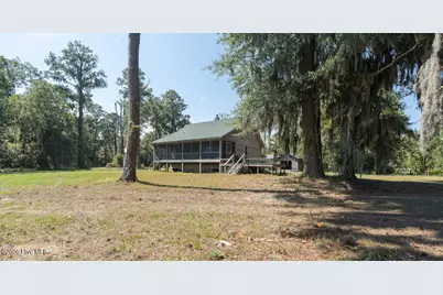 100 Hog Island, New Bern, NC 28560 - Photo 5