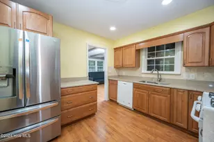 131 Rosedale Dr, Elizabeth City, NC 27909 - Photo 13