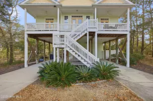 122 NE 12th St, Oak Island, NC 28465 - Photo 31