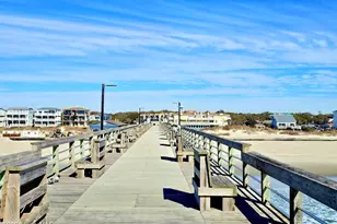 108 NE 36th St, Oak Island, NC 28465 - Photo 3