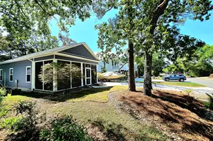 108 NE 36th St, Oak Island, NC 28465 - Photo 3